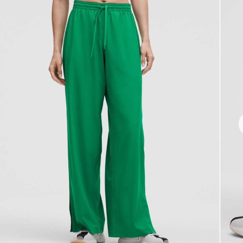 Lululemon court rival wide leg track pant